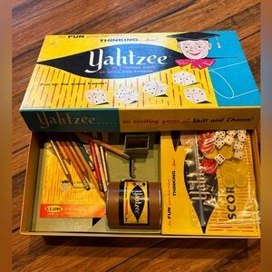 Yahtzee game. Original 1956. Average/Good condition.